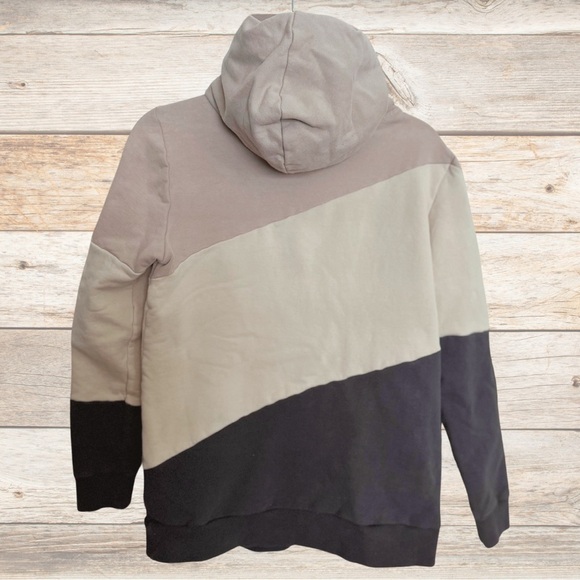 Ampersand Ave Desert Singlehood - Picture 5 of 5